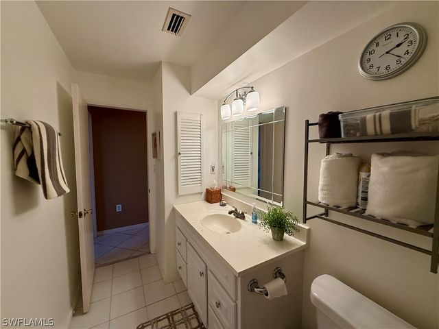 1830 Brantley RD J2, Fort Myers, FL 33907