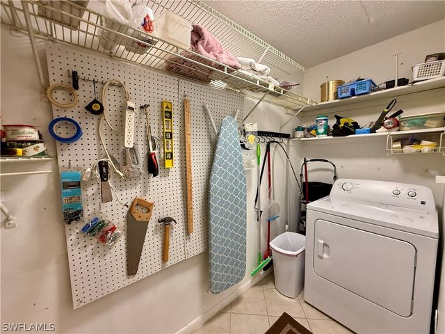 1830 Brantley RD J2, Fort Myers, FL 33907