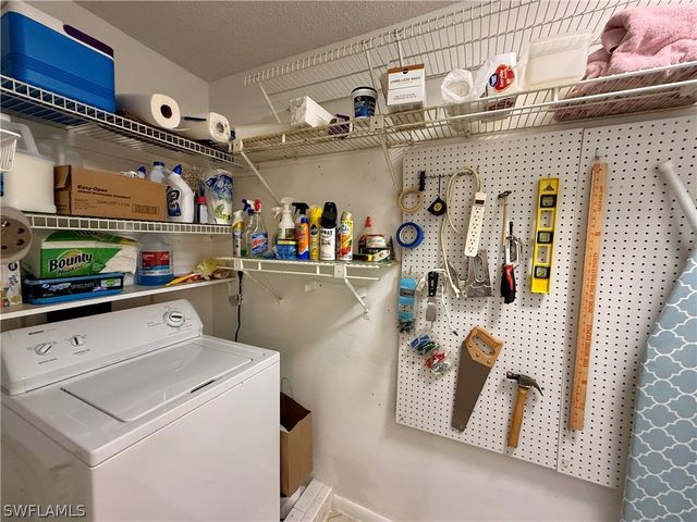 1830 Brantley RD J2, Fort Myers, FL 33907