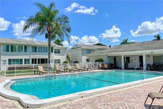 1830 Brantley RD J2, Fort Myers, FL 33907