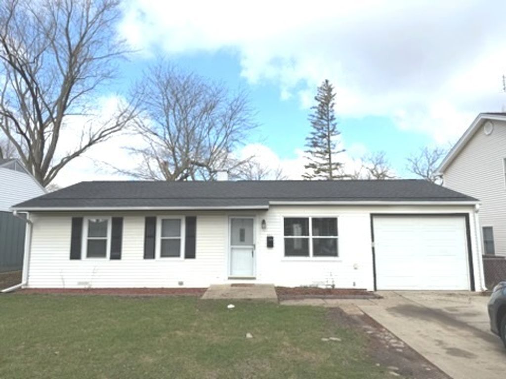 206 Raupp Boulevard, Buffalo Grove, IL 60089