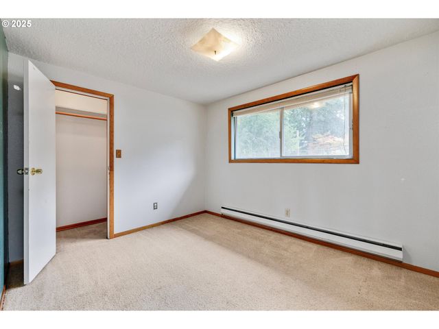 16731 S HARDING Rd, Oregon City, OR 97045