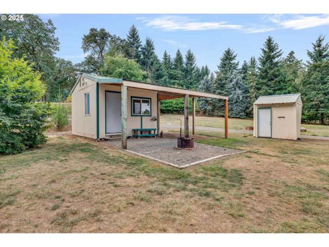 16731 S HARDING Rd, Oregon City, OR 97045