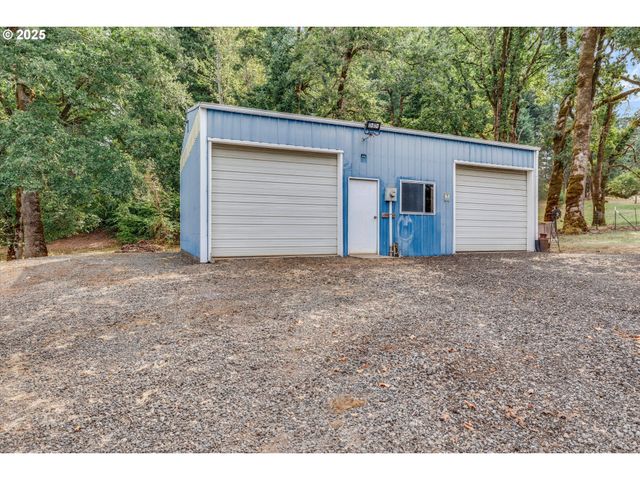 16731 S HARDING Rd, Oregon City, OR 97045