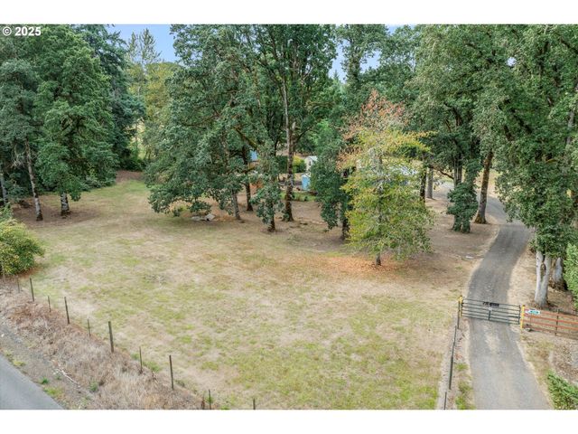 16731 S HARDING Rd, Oregon City, OR 97045