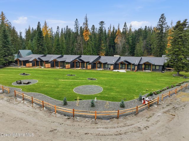 25 Rebecca Ln, Nordman, ID 83848