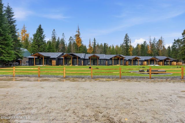 25 Rebecca Ln, Nordman, ID 83848