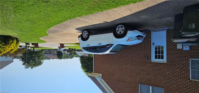 10 Pheasant DR, Poquoson, VA 23662