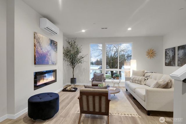 5015 144th Street SW #A2, Edmonds, WA 98026