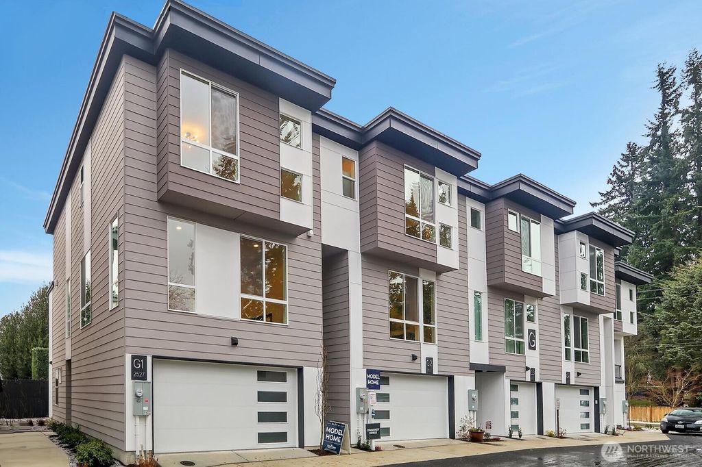 5015 144th Street SW #A2, Edmonds, WA 98026