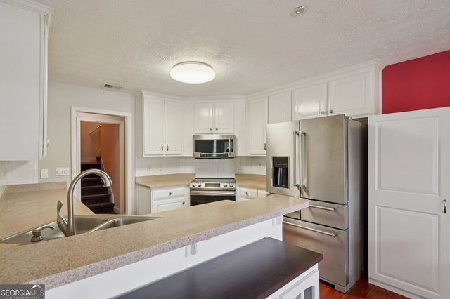 128 Moss Pointe Drive, Mcdonough, GA 30253