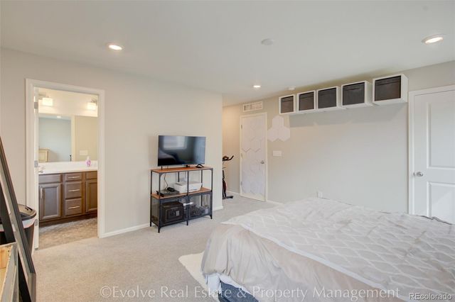 21332 E 60th Avenue, Aurora, CO 80019