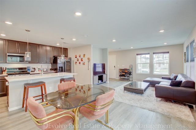 21332 E 60th Avenue, Aurora, CO 80019