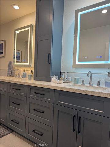 51 Seabrook Cove, Newport Beach, CA 92660