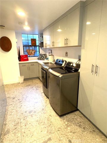 51 Seabrook Cove, Newport Beach, CA 92660