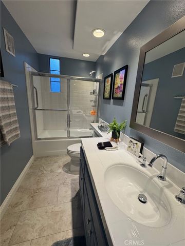 51 Seabrook Cove, Newport Beach, CA 92660