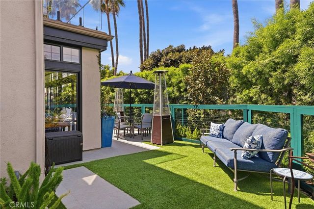 51 Seabrook Cove, Newport Beach, CA 92660