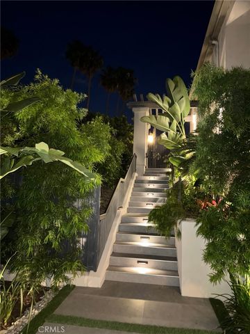 51 Seabrook Cove, Newport Beach, CA 92660