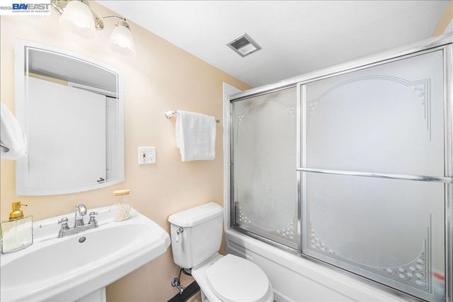 675 Alameda Dr, Livermore, CA 94551