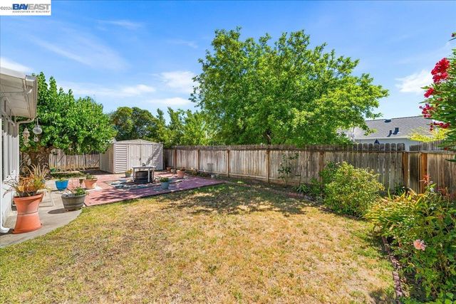 675 Alameda Dr, Livermore, CA 94551