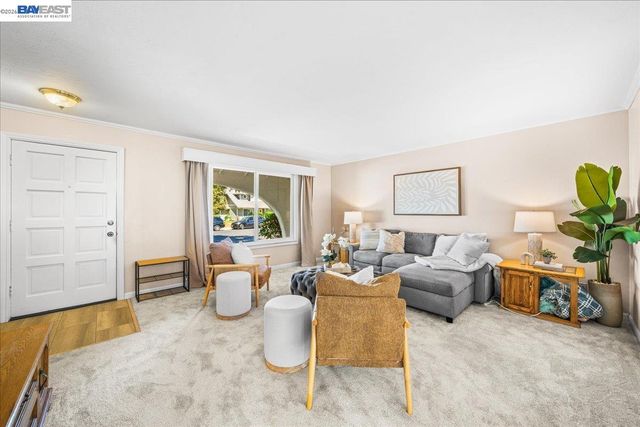 675 Alameda Dr, Livermore, CA 94551