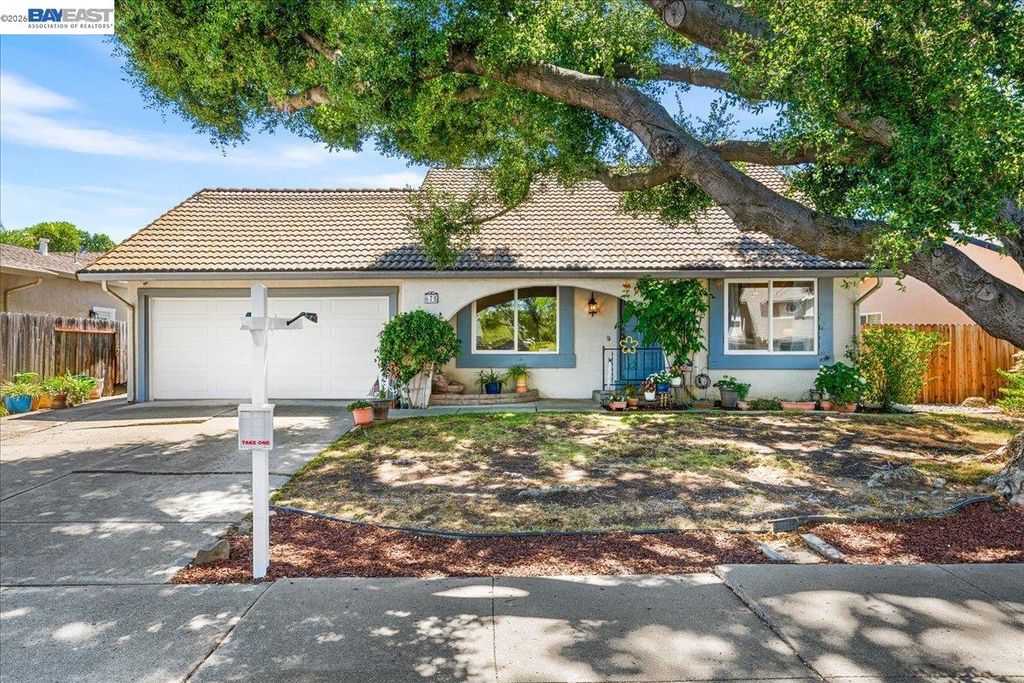 675 Alameda Dr, Livermore, CA 94551