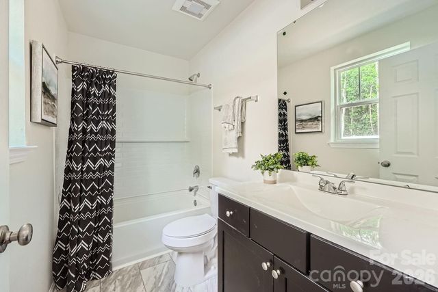 1614 Ct Brooks Circle, Charlotte, NC 28212
