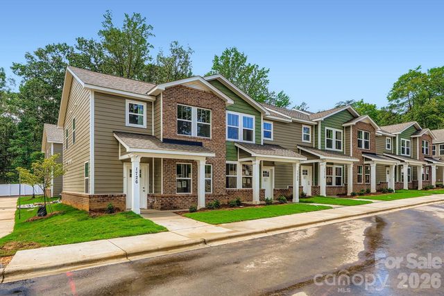 1614 Ct Brooks Circle, Charlotte, NC 28212
