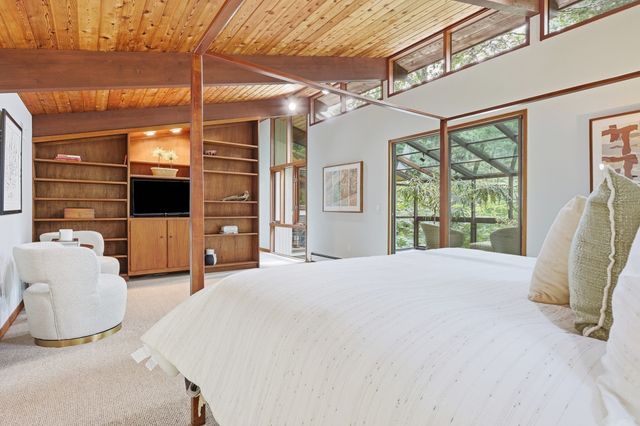 40 Brigham Woods, Concord, MA 01742