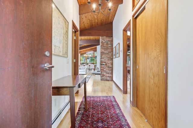 40 Brigham Woods, Concord, MA 01742