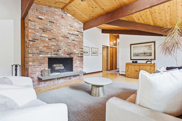 40 Brigham Woods, Concord, MA 01742
