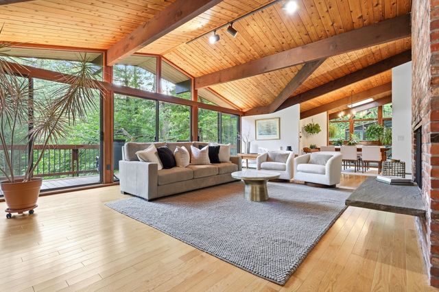 40 Brigham Woods, Concord, MA 01742