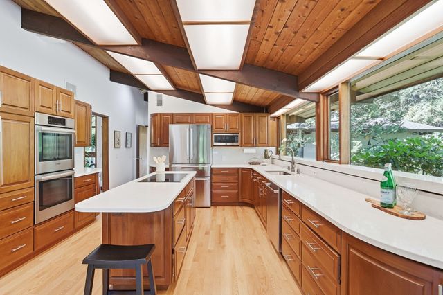 40 Brigham Woods, Concord, MA 01742