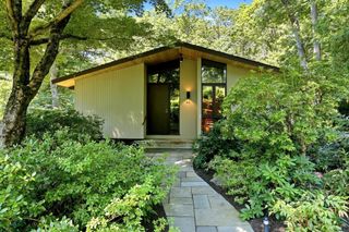 40 Brigham Woods, Concord, MA 01742