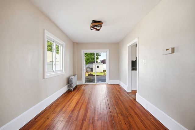 96 Catherine St, Chicopee, MA 01013