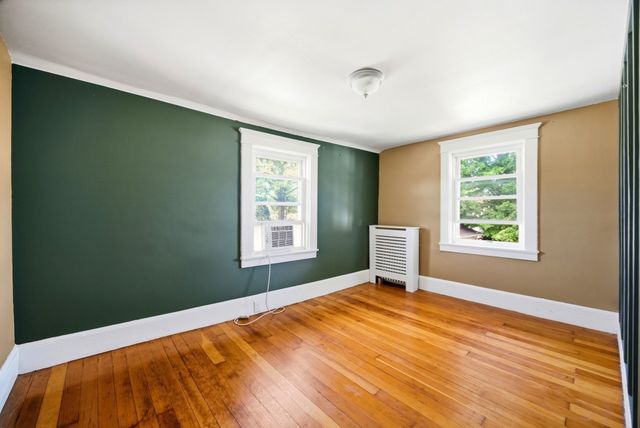 96 Catherine St, Chicopee, MA 01013