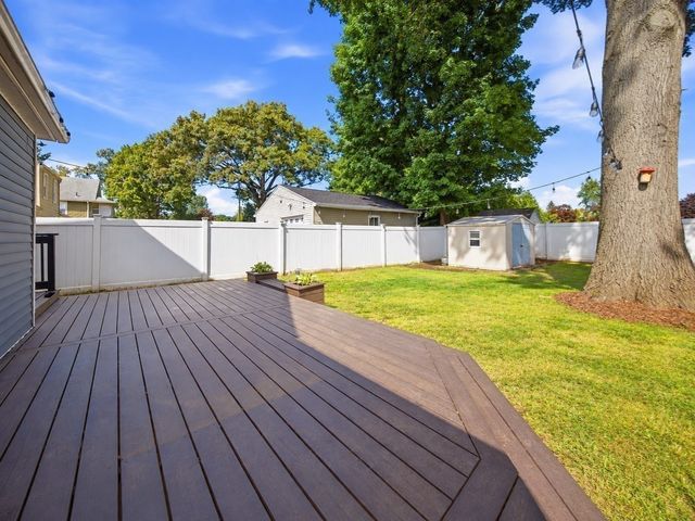 96 Catherine St, Chicopee, MA 01013