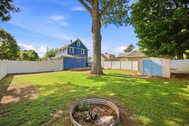 96 Catherine St, Chicopee, MA 01013
