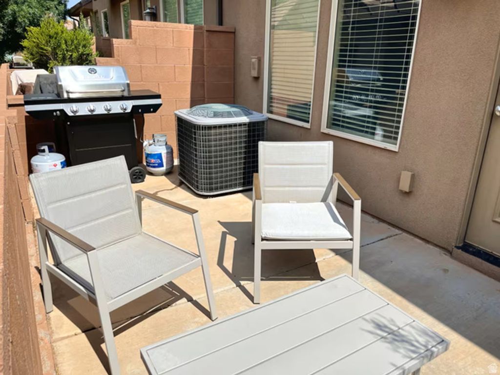 Image 27 of property listing at 4154 E TORREY PINES DR, Washington, UT 84780