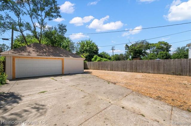 1475 Atkinson Street, Detroit, MI 48206