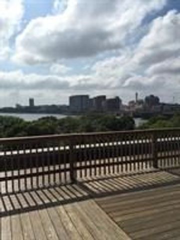 145 Pinckney 134, Boston, MA 02114