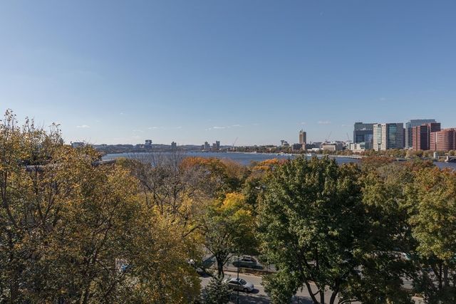 145 Pinckney 134, Boston, MA 02114