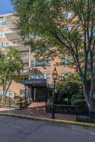 145 Pinckney 134, Boston, MA 02114
