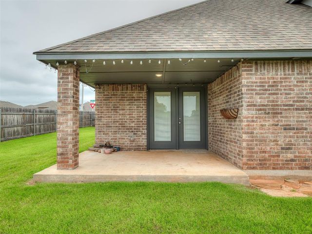 2200 Arcady Avenue, Norman, OK 73026