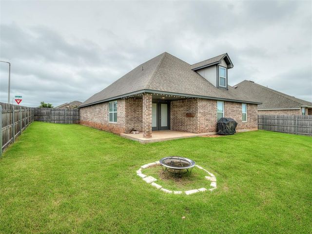 2200 Arcady Avenue, Norman, OK 73026
