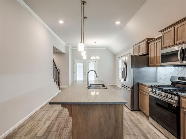 2200 Arcady Avenue, Norman, OK 73026