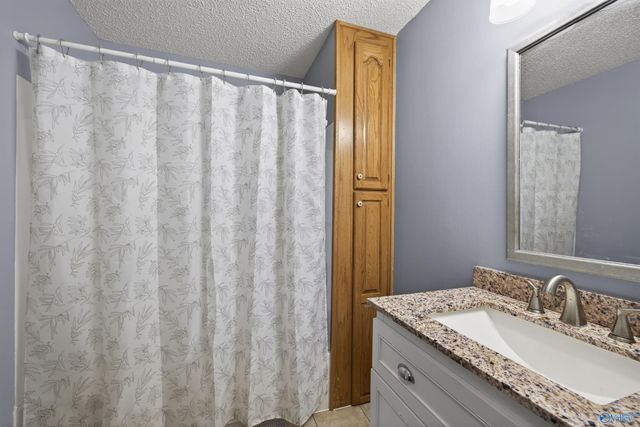 222 Dee Ann Road, Trinity, AL 35673