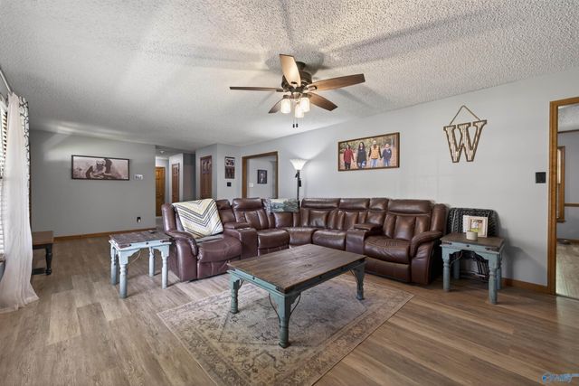 222 Dee Ann Road, Trinity, AL 35673