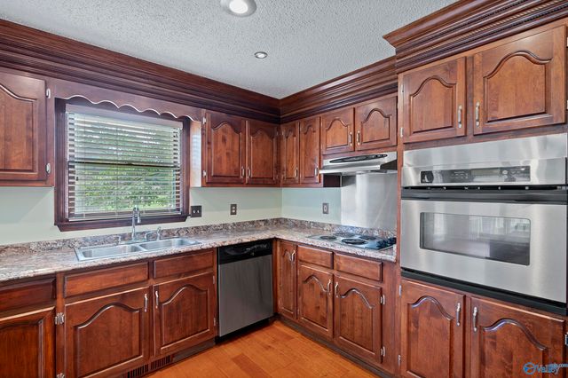 129 Jacque Jim Drive NE, Huntsville, AL 35810
