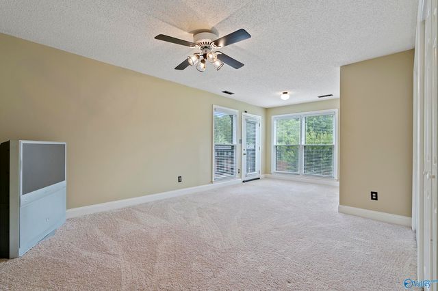 129 Jacque Jim Drive NE, Huntsville, AL 35810